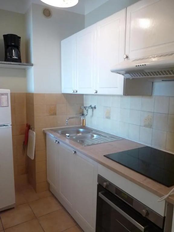 One Bedroom Apartment in Cannes With a Balcony and Great sea Views - 821