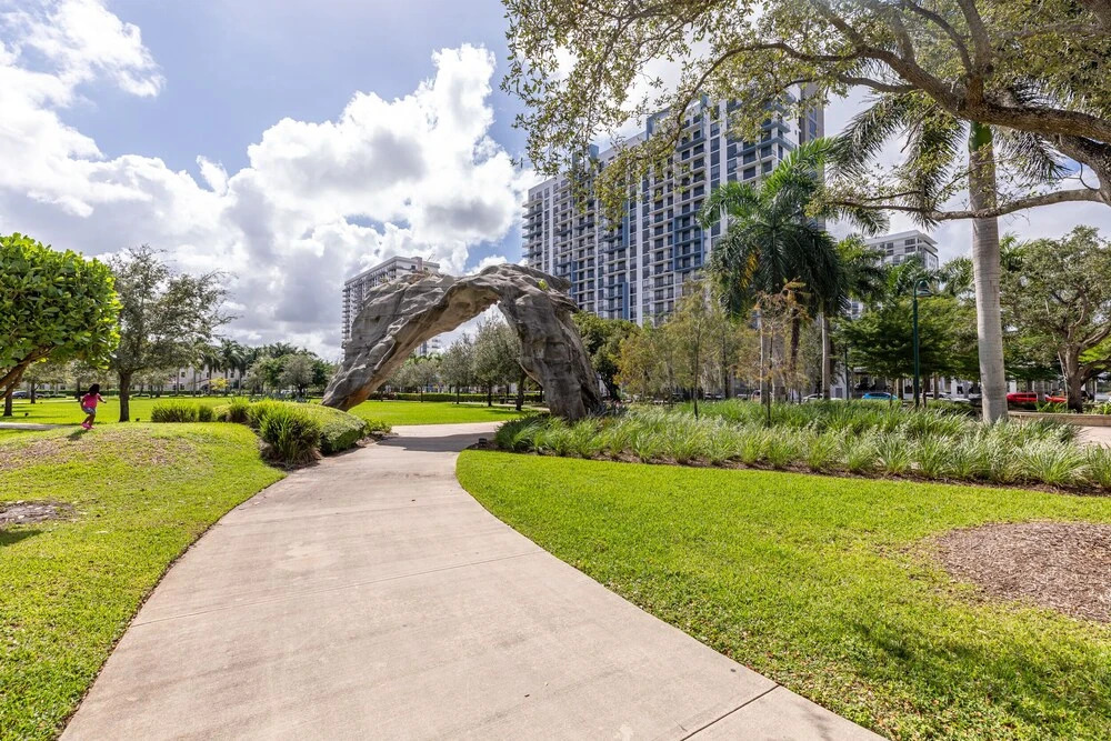 Luxury 2BD Apartment in Downtown Doral