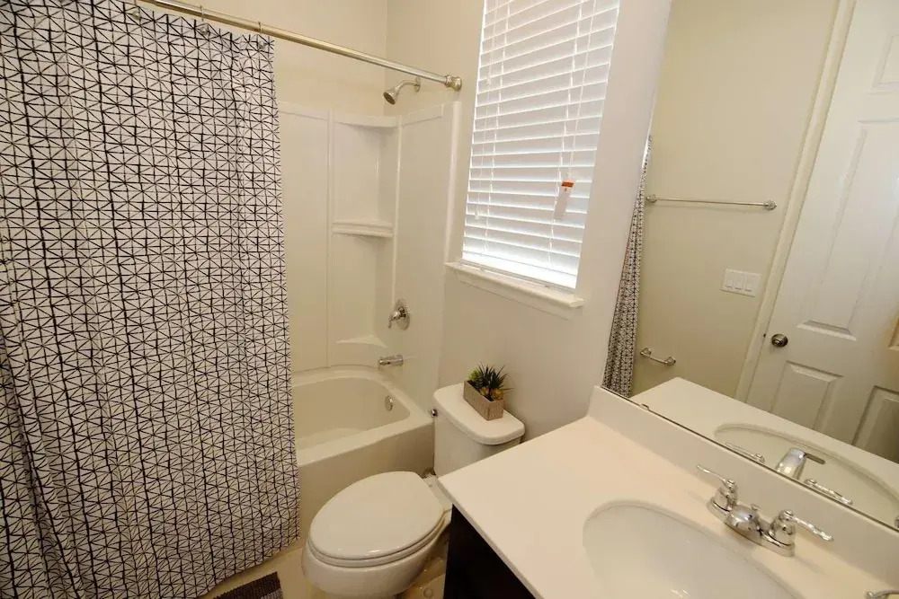 9005 Solara