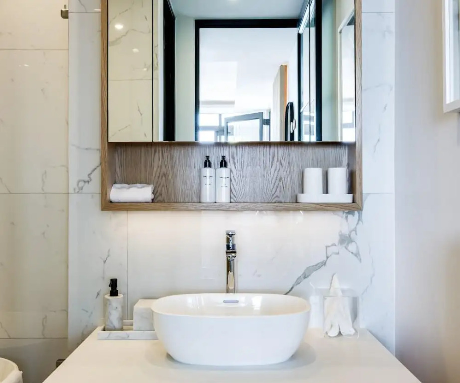 Magical Apartment w Uninterrupted Ocean Views Mouille Views