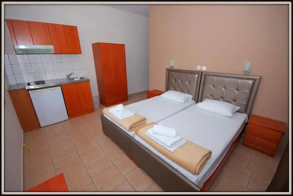 John & Eve Hotel