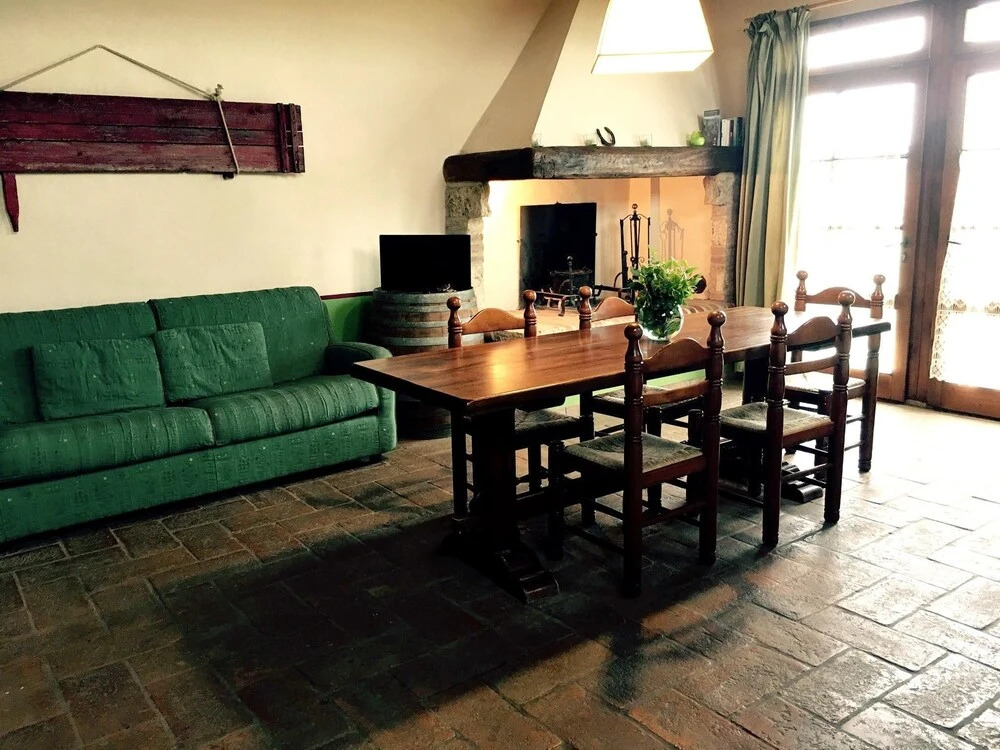 Apartment With one Bedroom in San Gimignano, With Pool Access, Furnish
