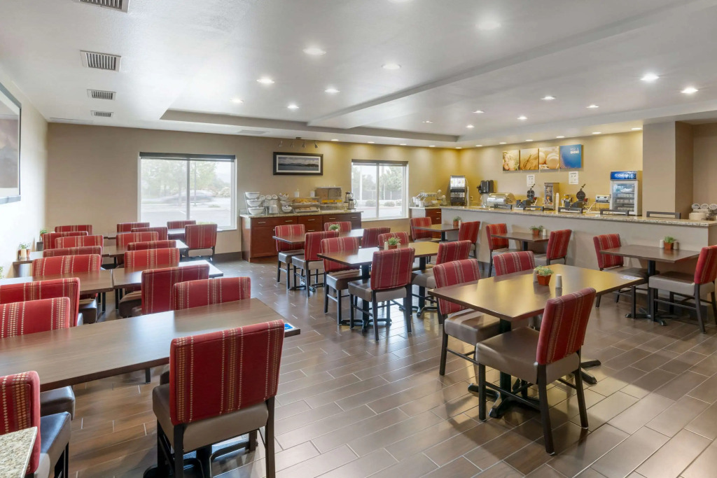 Comfort Suites Redding - Shasta Lake