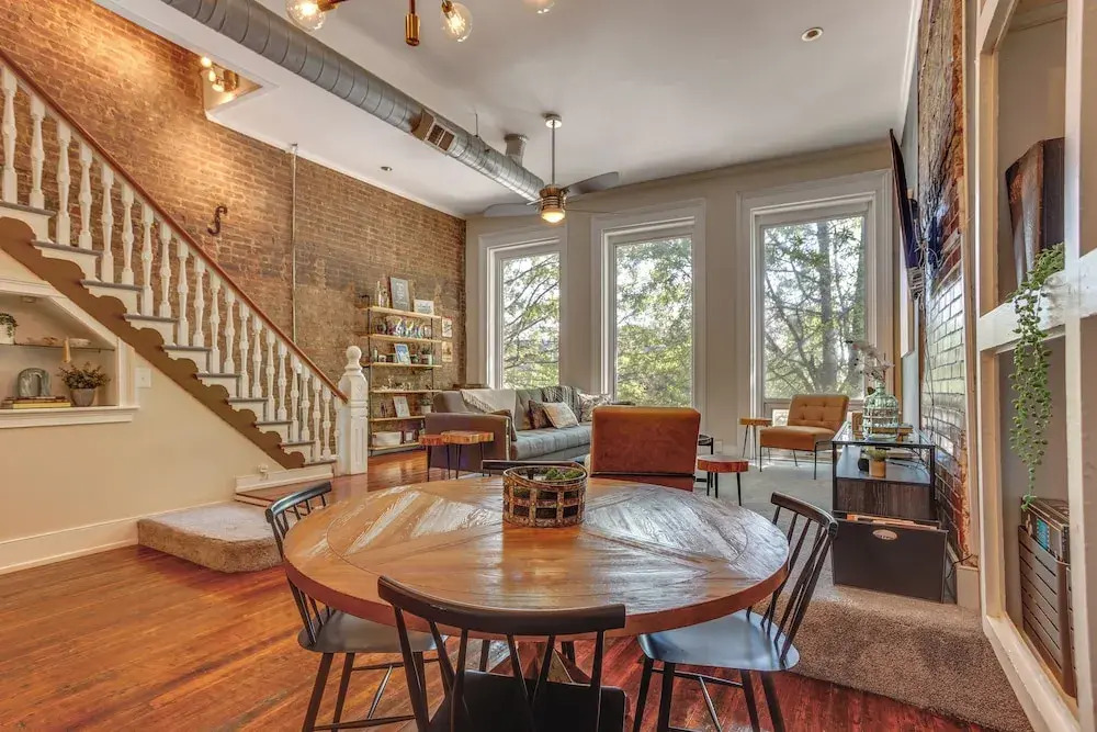'kentucky Bourbon Loft' ~ Downtown Louisville