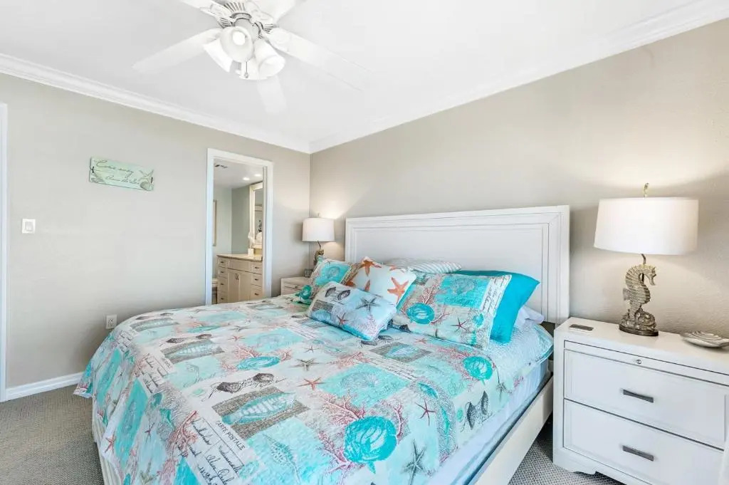 Terra Mar 706, 2 Bedroom, Sleeps 6, Beach Front, Heated Pool, Elevator