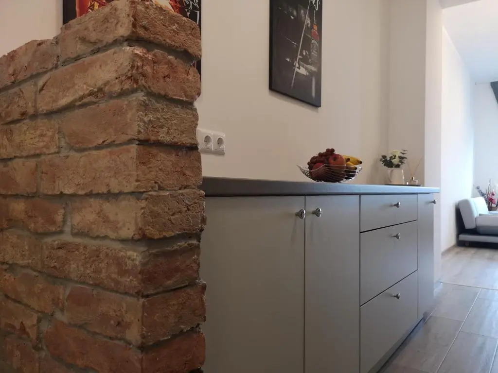 Adonis Apartment