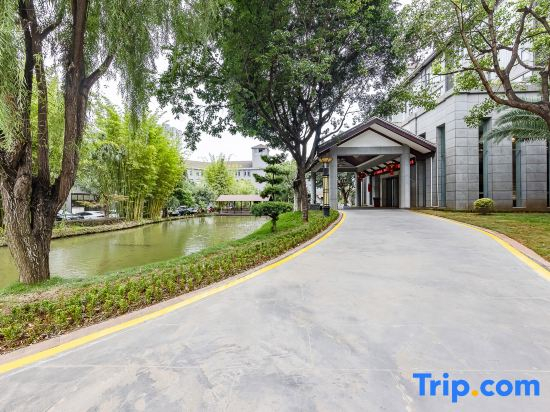Li Jing Hotel Mile