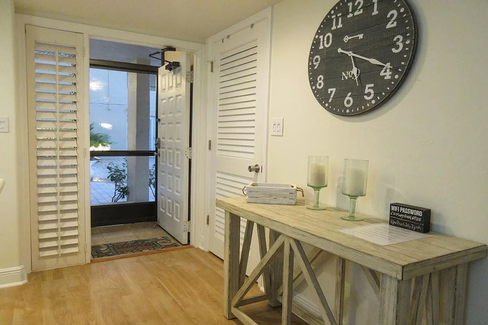 Sandarac 107A - 2 Br Condo