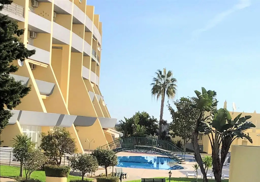 Sun & Sea, Meia Praia Suite