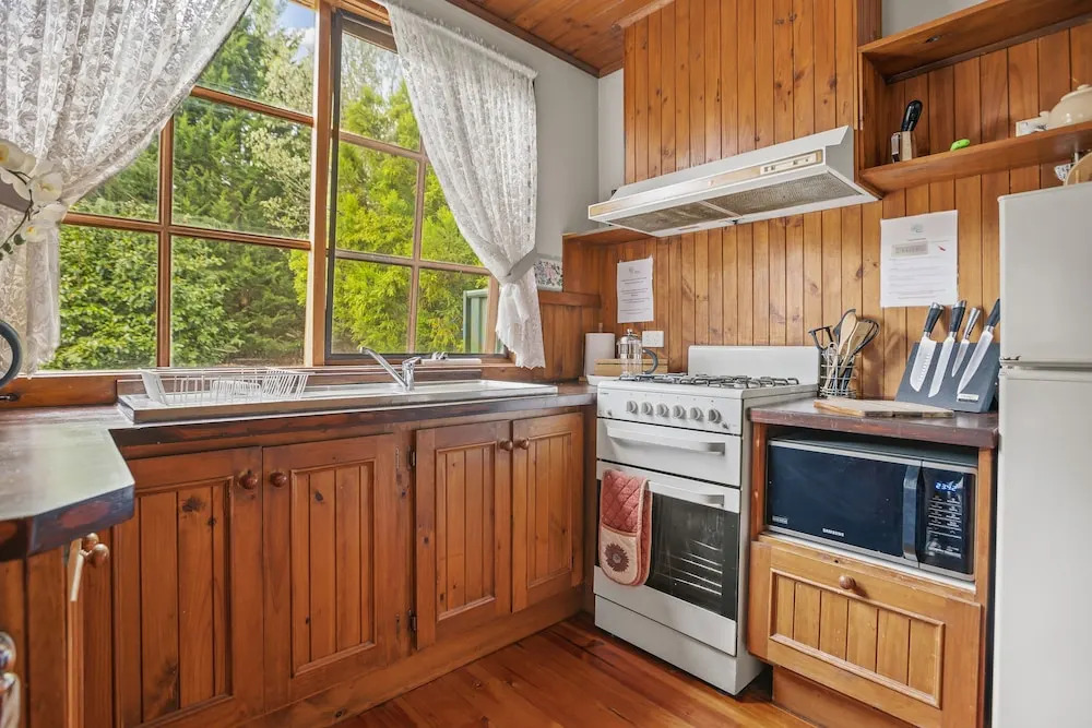 StayAU Lakeview Cottage 2BR Cozy Nature