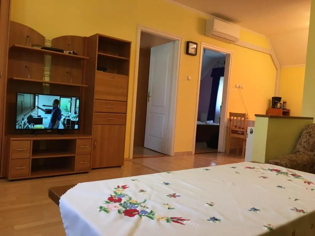 Green Park Apartment