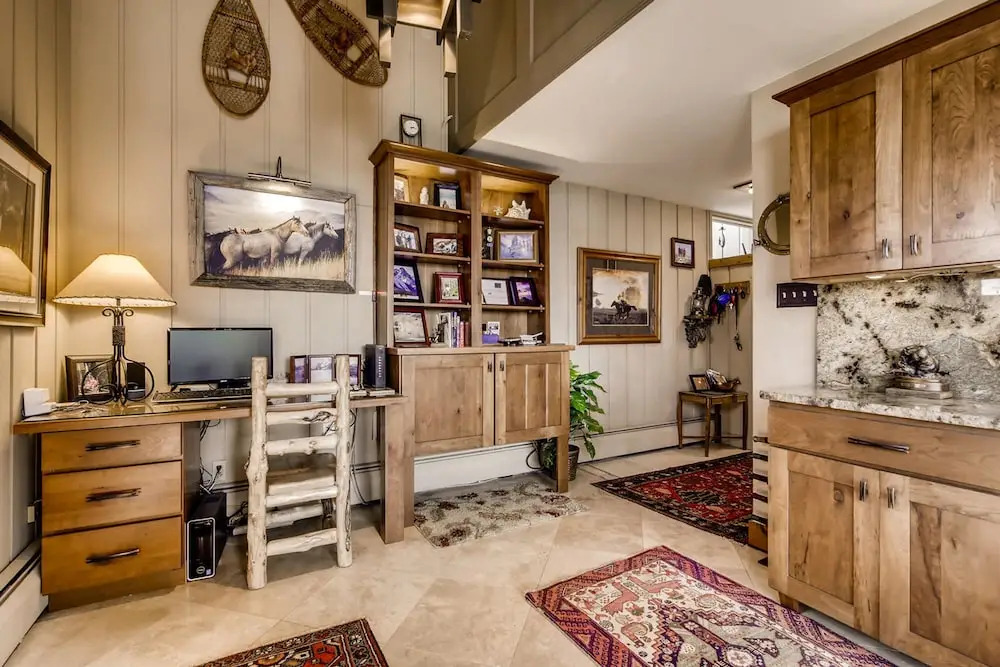 611 Oro Grande by Book by Owner