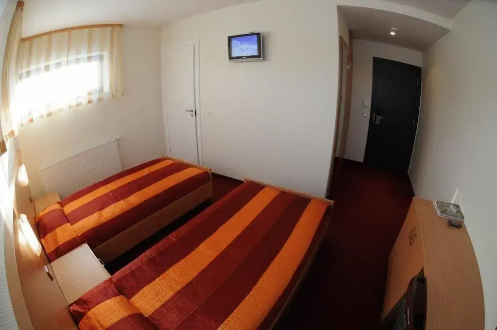 Egas Motel