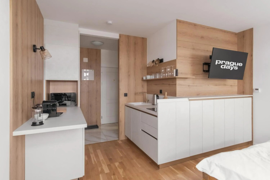Prague Days - Minimalistic Studio with Netflix and View to National Museum
