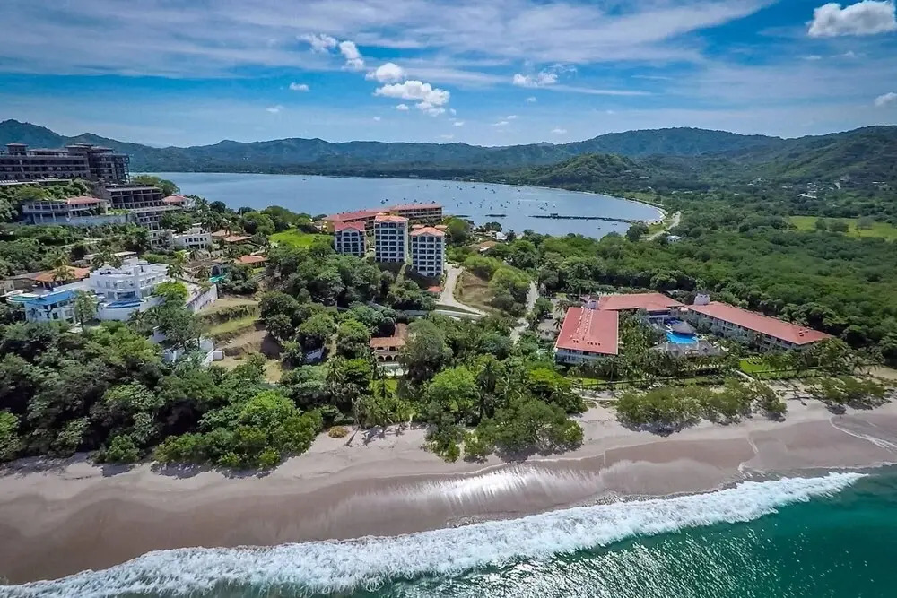 Luxury 3 bedroom condo with ocean view and private balcony