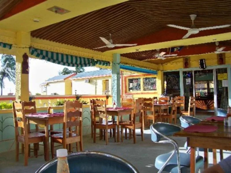 Caye Caulker Plaza Hotel