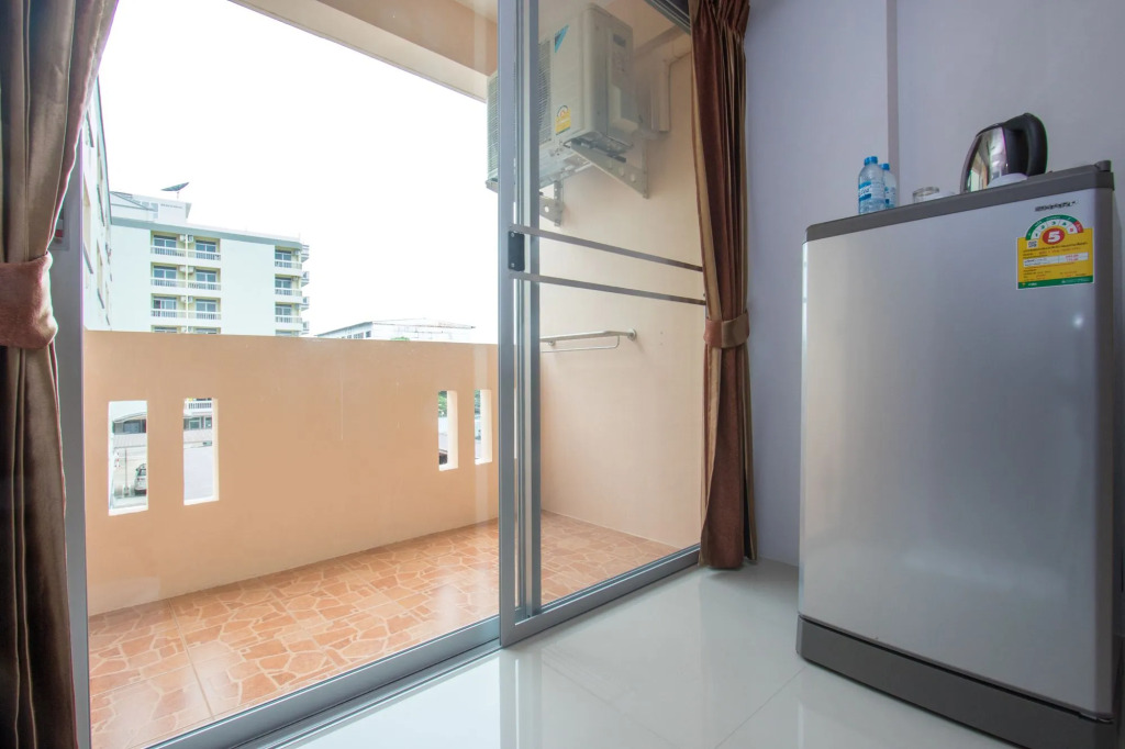 Jr Mansion On Nut Soi 25