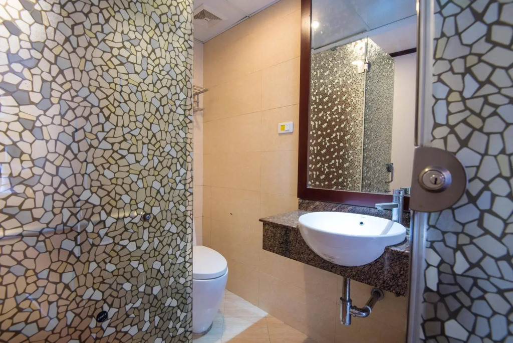 May De Ville Old Quarter II Hotel