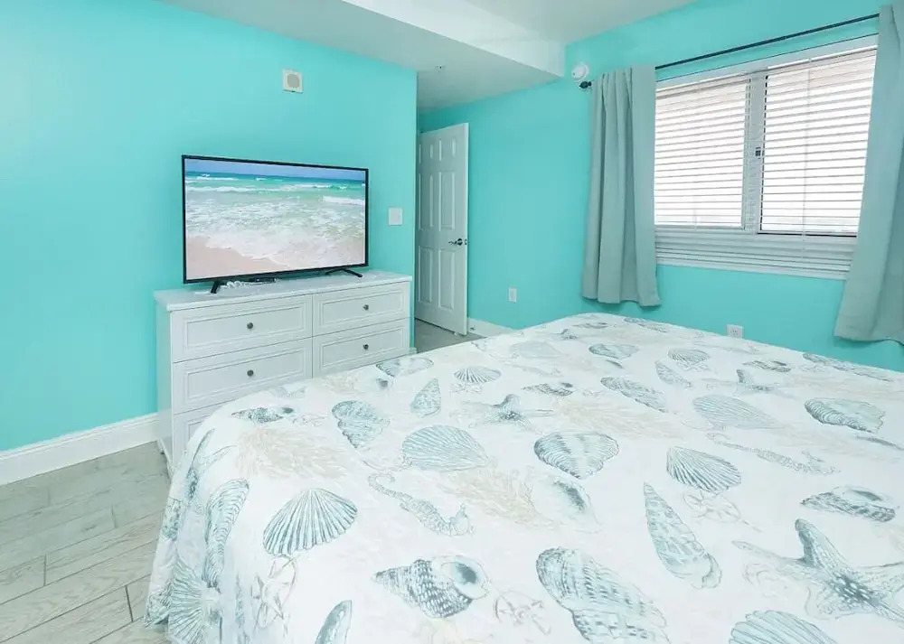 Emerald Beach 1628