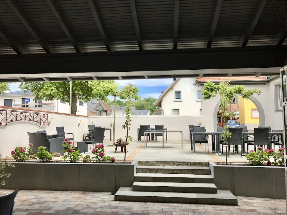Self CheckIn Hotel Heckenrose Lorin