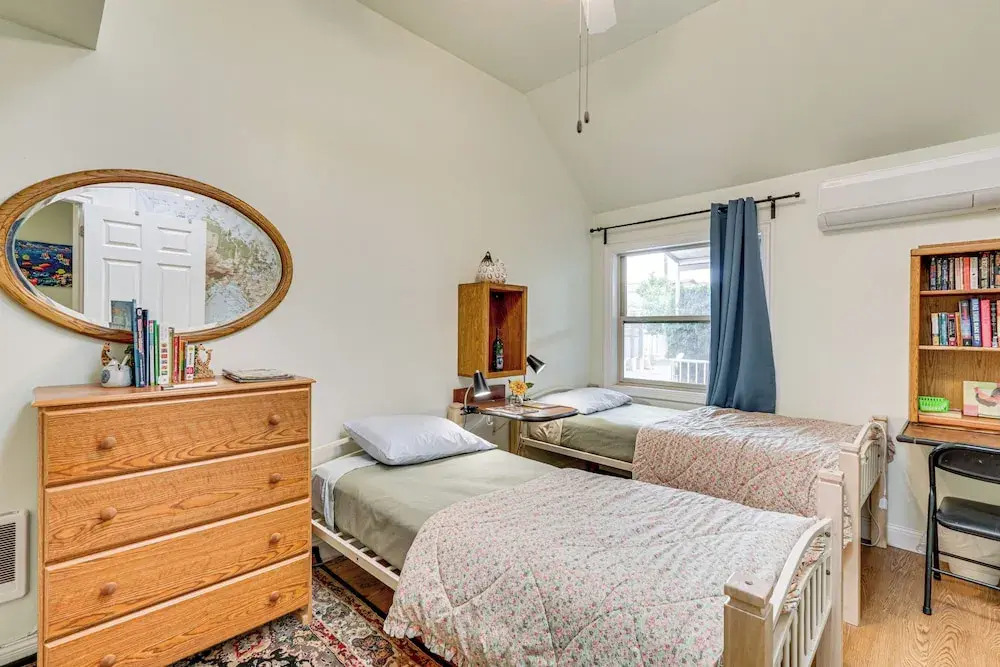 7 Mi to Dtwn Portland: Quiet Yet Central Home
