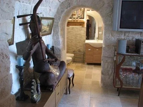 16 Trulli e Giardini