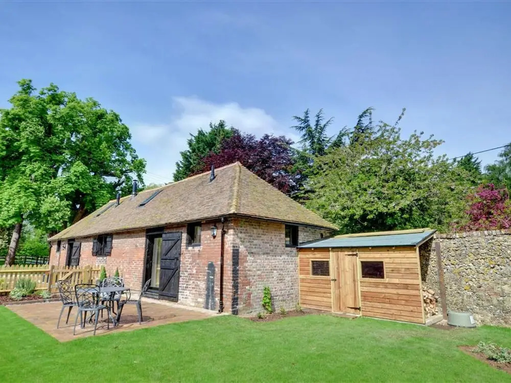 Charming Holiday Home in Faversham With Garden