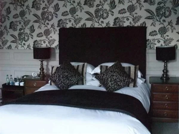 Highcroft House