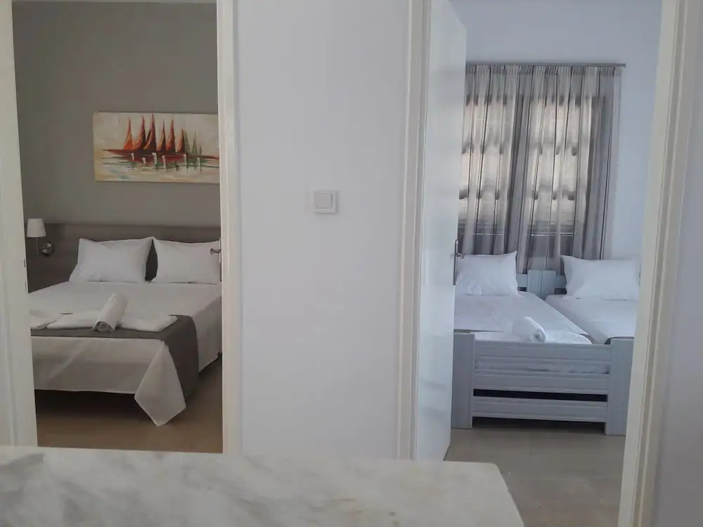Astron Hotel