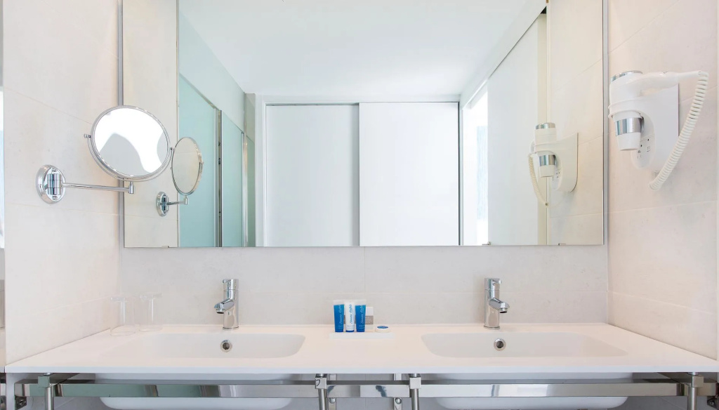 Reverence Life Hotel - Adults Only