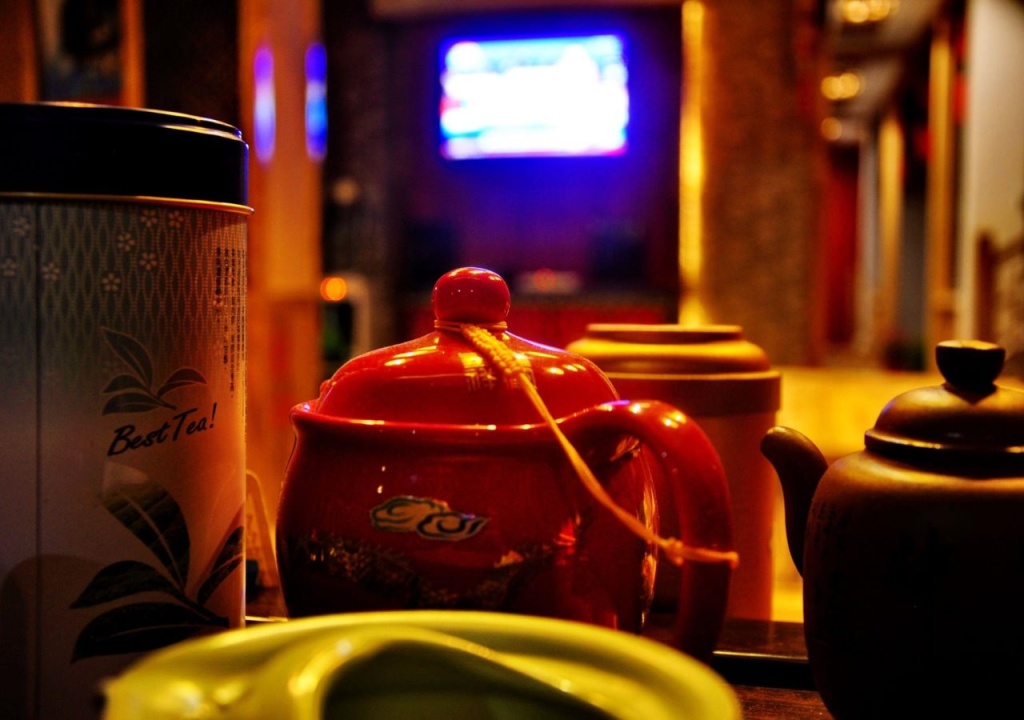 张家界集结号公馆 Zhangjiajie Jijiehao Inn Avator Mountin-National Park-East Gate, Meeting Friends-Common Area-Poor teble-COFFEE-BEER-Laundry-Party, FREE Breakfast, Book tickets in advance, Chinese Calligraphy&Tea&Kung Fu Course