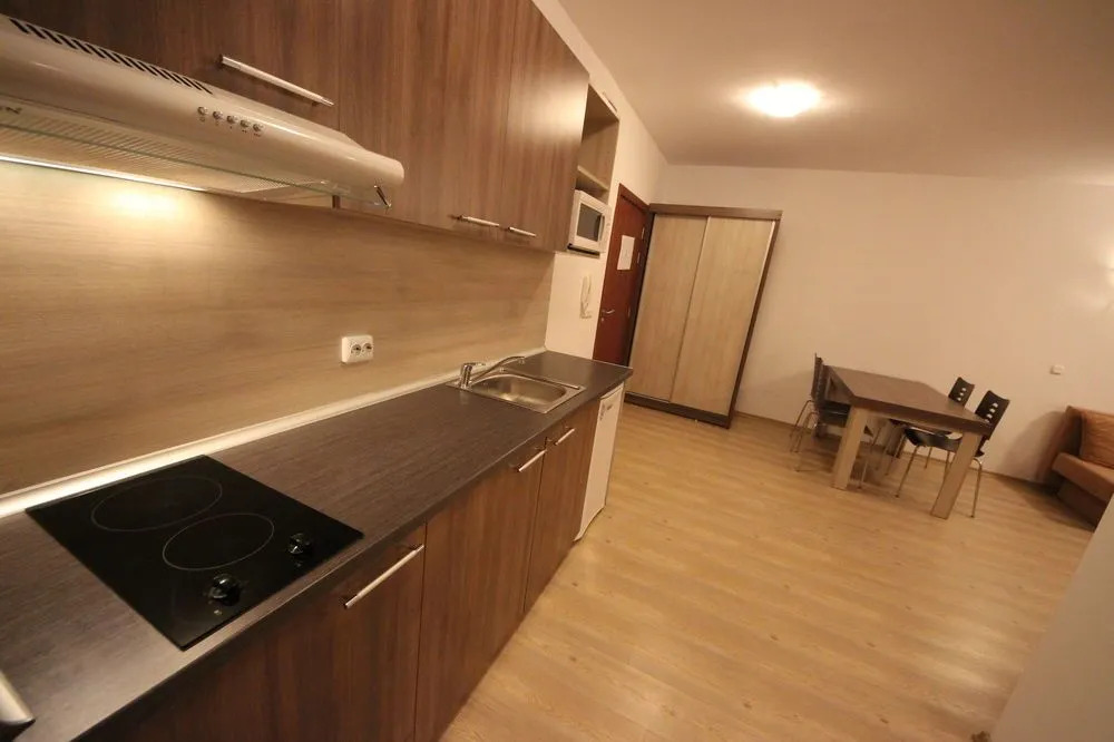 Menada Zornitsa Apartments