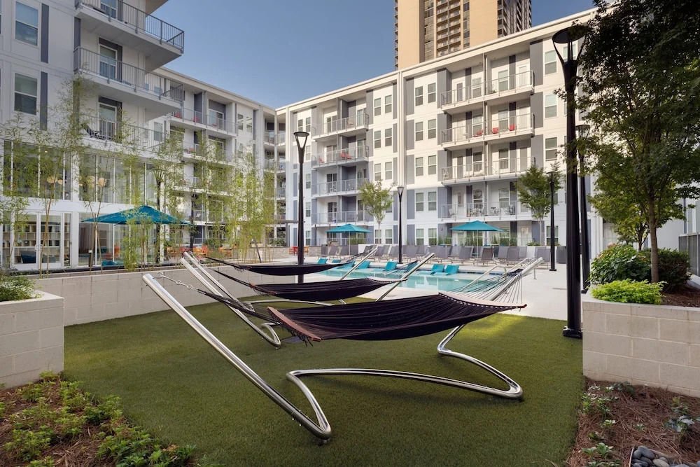 Spectacular Suite 1BR 1BA Apt I - Includes Bi-weekly Cleanings Linen Change