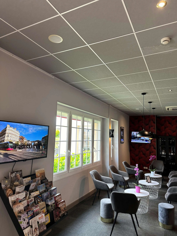 La Bonbonniere - Sure Hotel Collection by Best Western