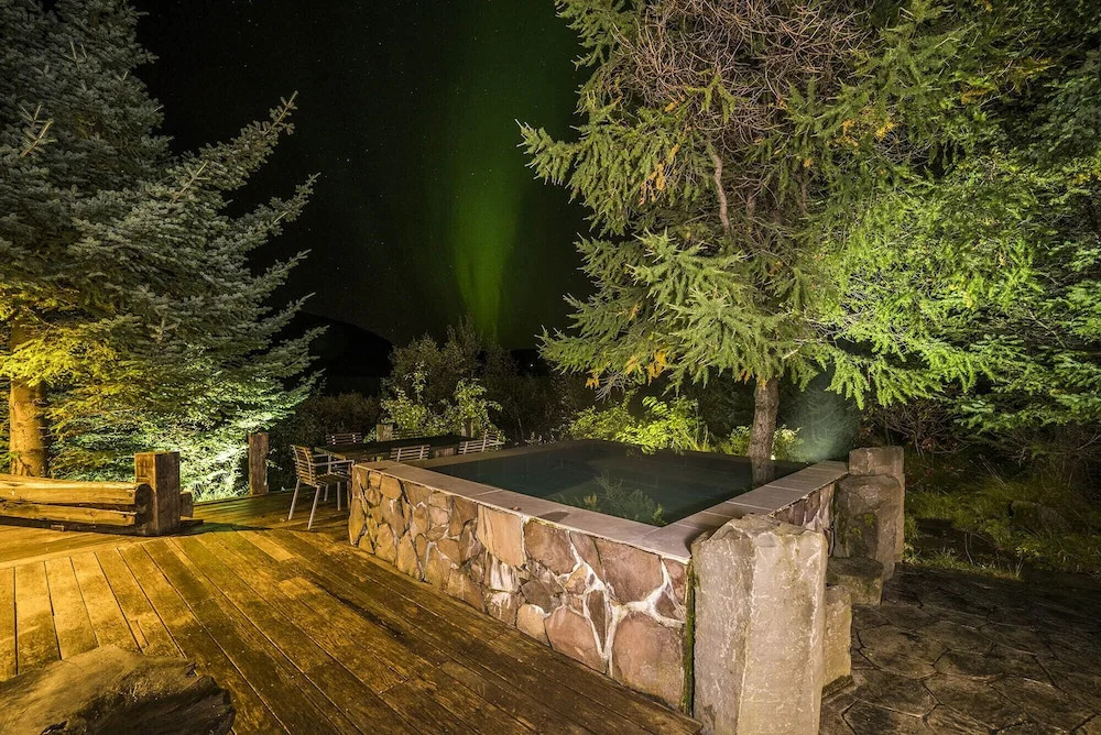 Álftavík Lakefront Villa