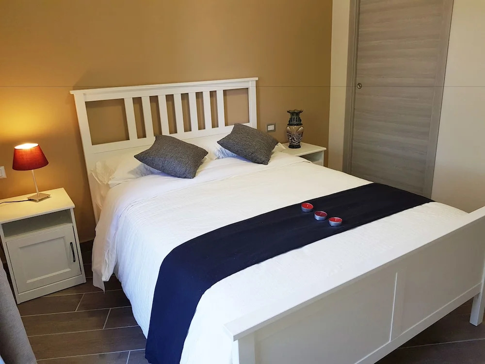 Giulya Guesthouse Hospety Group