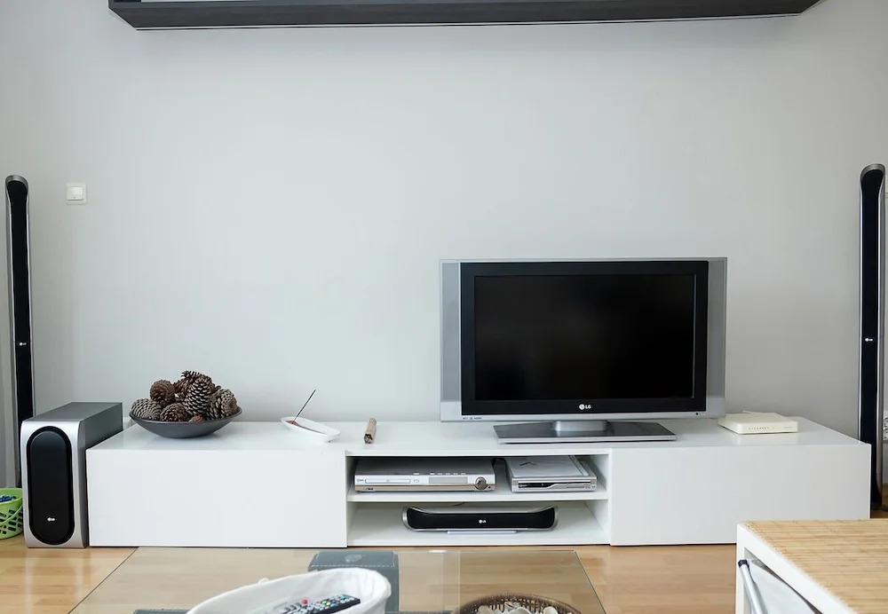 FM Luxury 1-BDR Apartment - Into the Woods