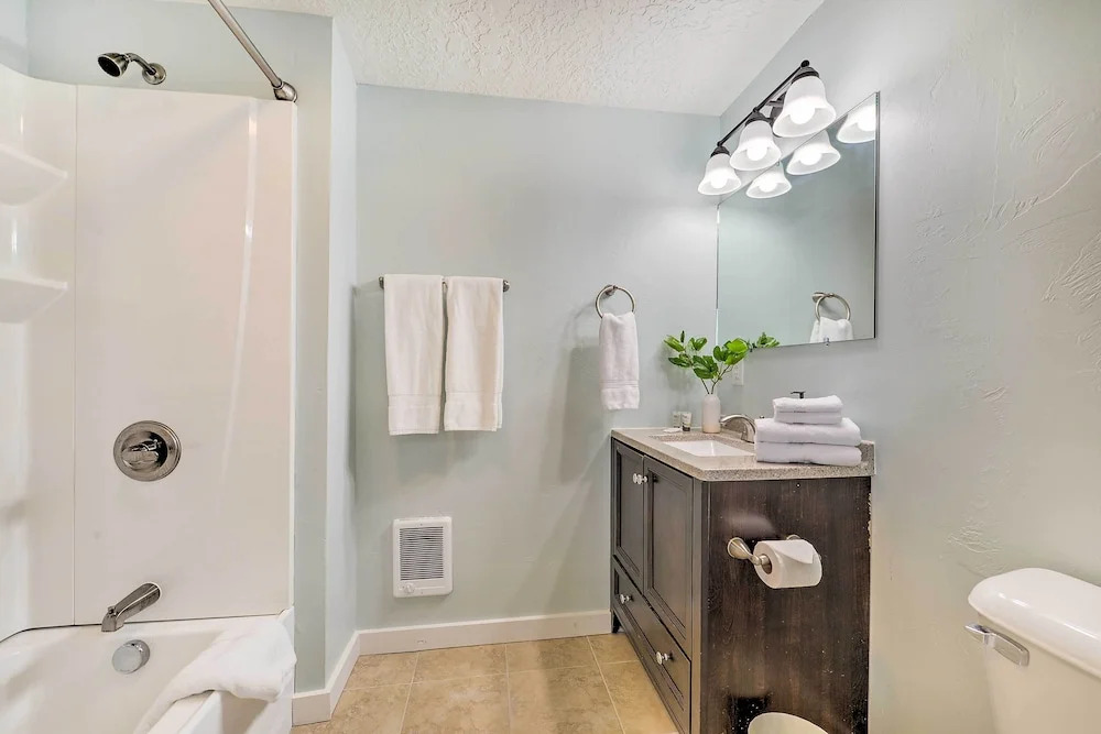 Centrally Located Pinedale Vacation Rental