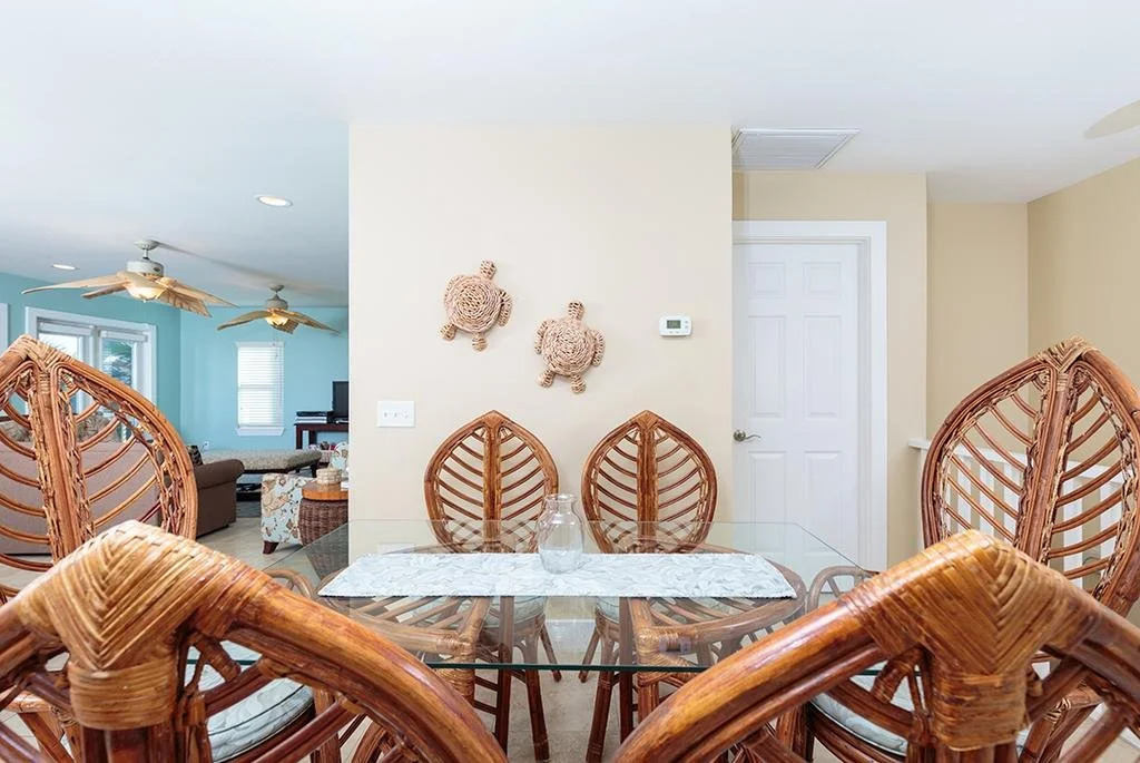 Peace Of Paradise 5 Br home by RedAwning
