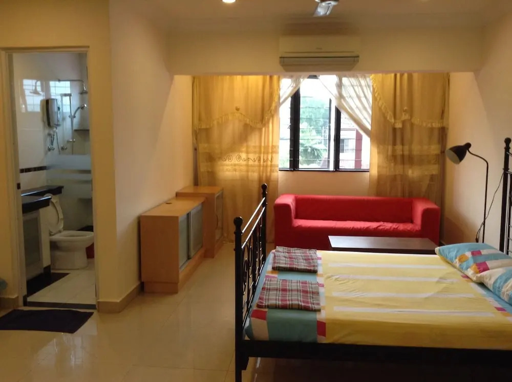 A&F Damansara Homestay