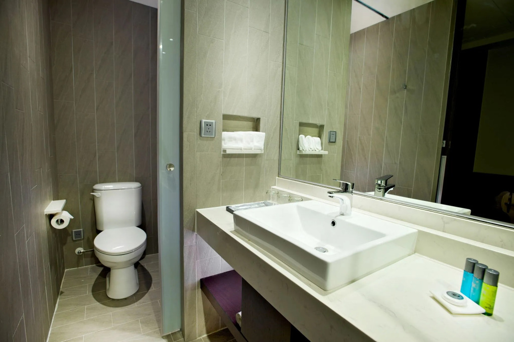 FX Hotel Tainan