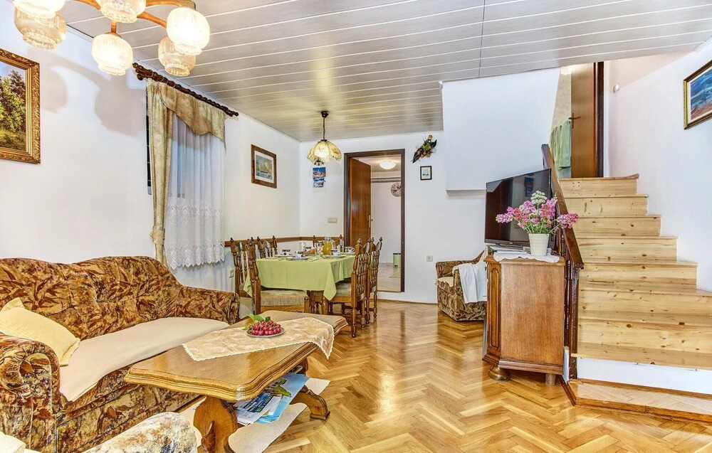 Beach Front Home In Mali Losinj With Wifi