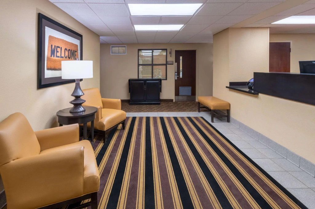 Extended Stay America Suites - Cleveland - Brooklyn
