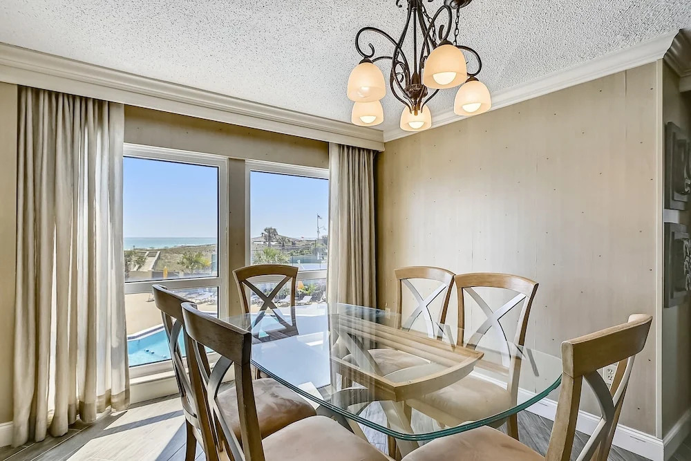 Inlet Reef 109 3 Bedroom Condo by RedAwning
