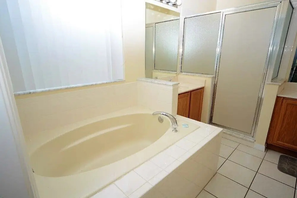 116 4-bedroom Budget Pool Home, Davenport FL