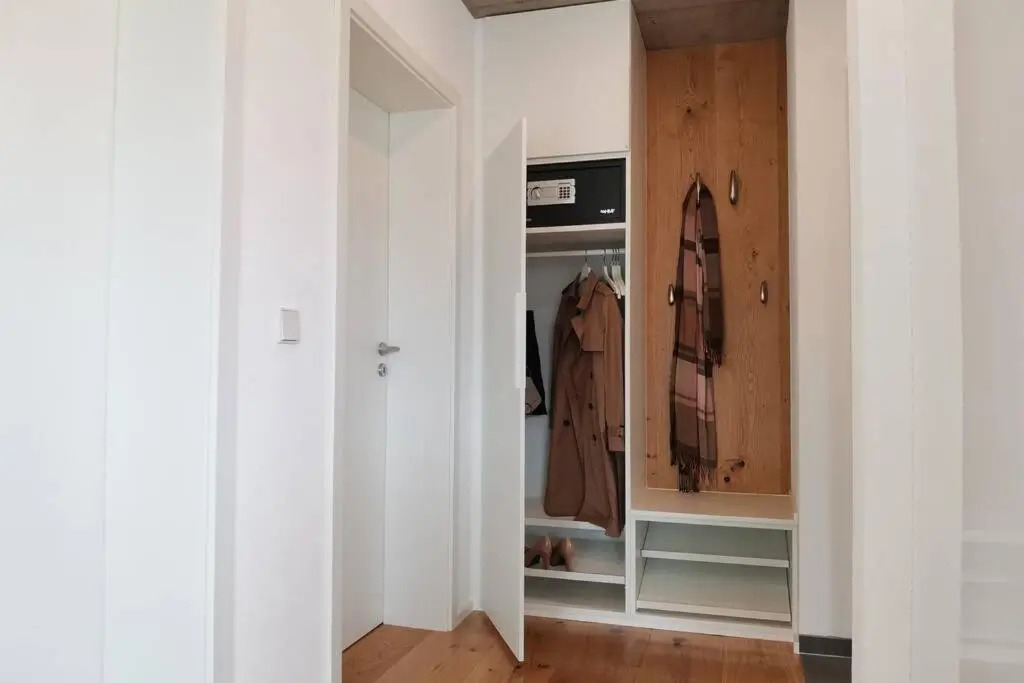 Moderne Ferienwohnung Rhenum mit Wallbox