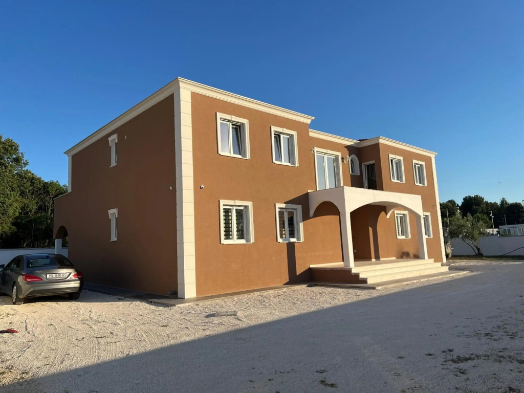 VILLA SILVIA - FUNTANA