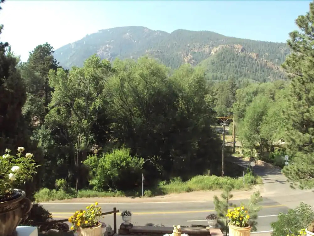 The Cheyenne Cañon Inn