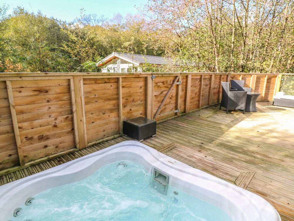 2 Miller's Island, Looe
