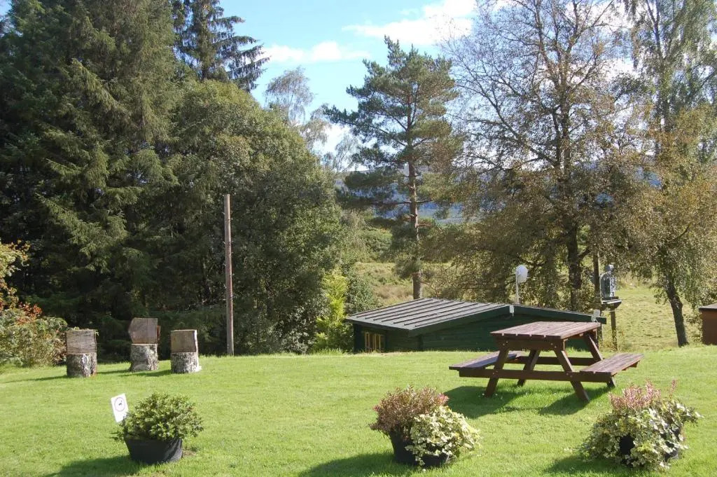 Cosy & compact Rowan Lodge no2